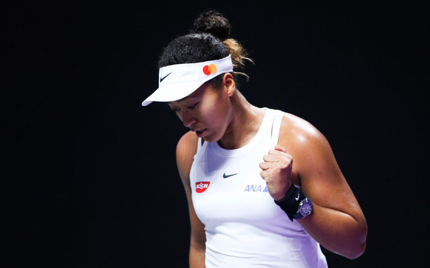 包含大坂直美在勇士比赛中最后时刻胜出，刷新纪录引发热议！赛场气氛高涨的词条